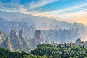 湖南旅游十大必去景区前10名排行榜：第一名张家界国家森林公园